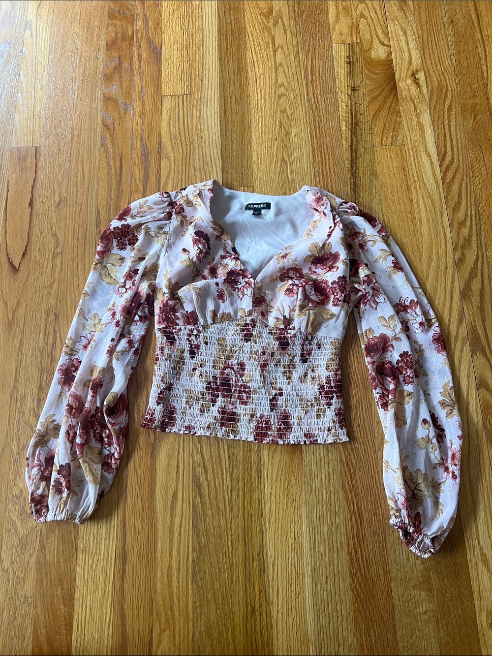 Express Floral Smocked Puff-Sleeve Crop Top - Cream & Burgundy